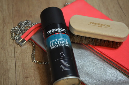 Paint on denim and achieve matt or glossy finishes with Tarrago